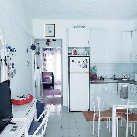 Mimi's Beachhouse דירה
